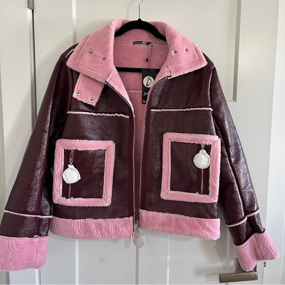 Boohoo Women’s Faux Fur/Leather Lined Sherling Burgundy/Pink Crop Trucker Jacket - Picture 3 of 12